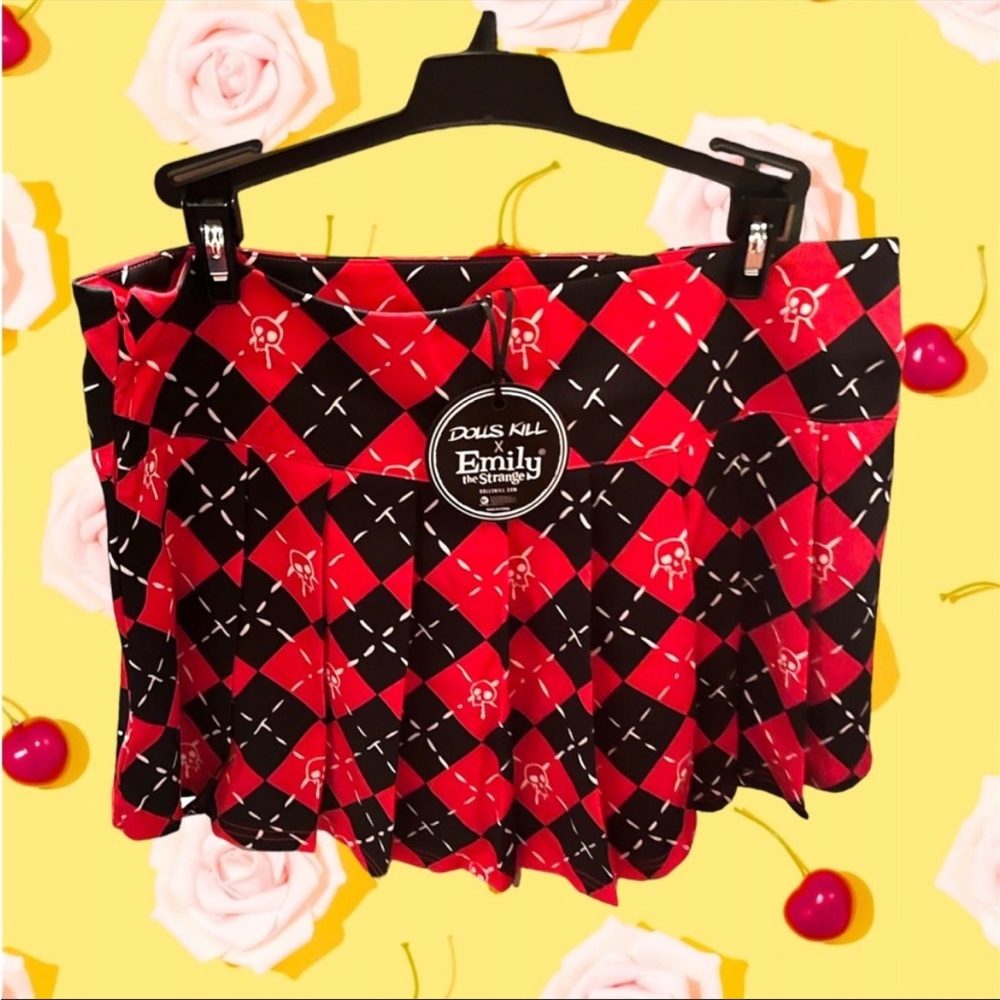 EMILY THE STRANGE ARGYLE PLEATED MINI SKIRT BNWT